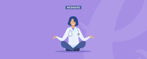 Pour webinaire, une femme assise en tailleur, un médecin, stétoscope au cou